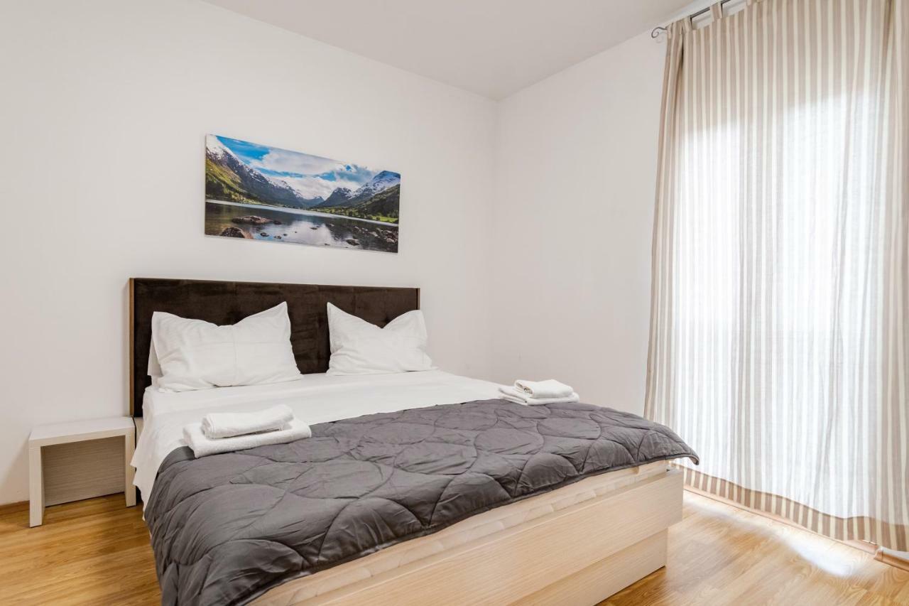 Apartments Mijo Дуги Рат Екстериор снимка
