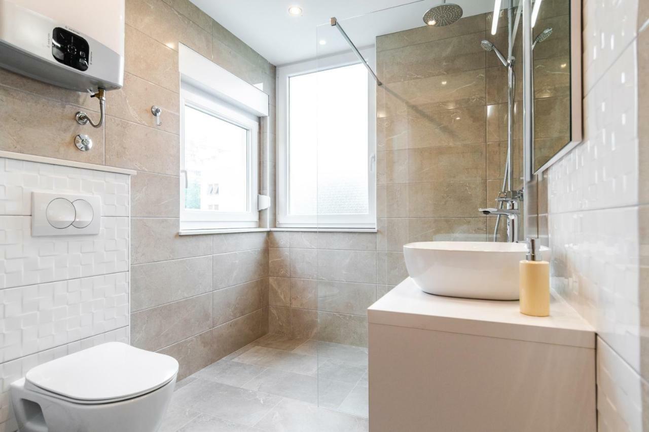 Apartments Mijo Дуги Рат Екстериор снимка