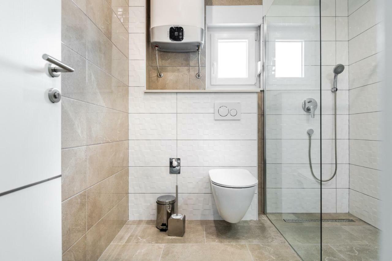 Apartments Mijo Дуги Рат Екстериор снимка